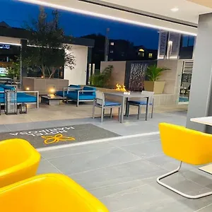Mariposa *** Los Angeles