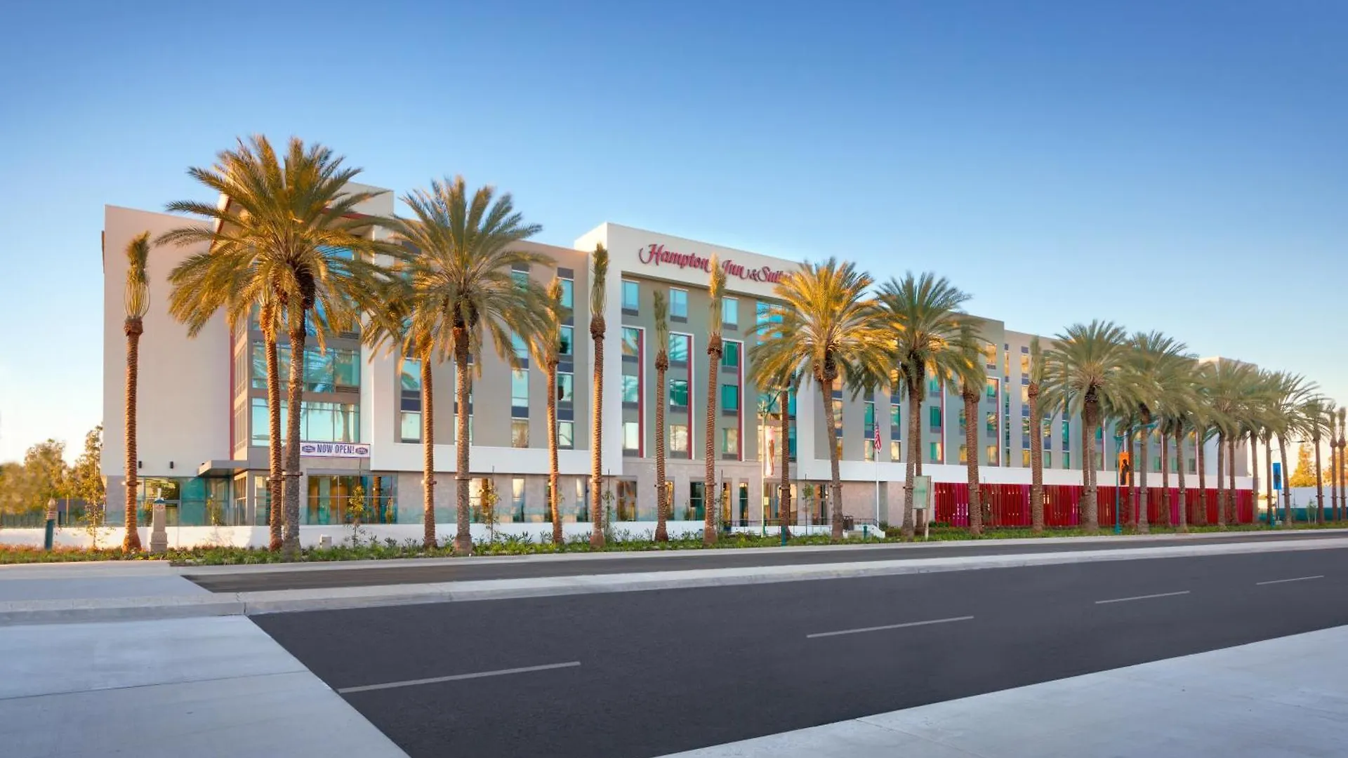 *** Hotel Hampton Inn & Suites Anaheim Resort Convention Center Estados Unidos da América