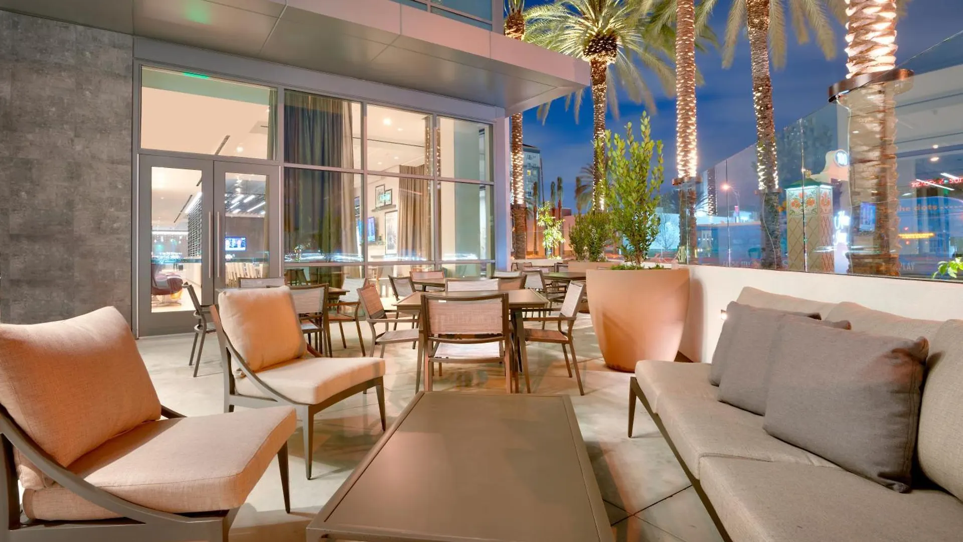 Hotel Hampton Inn & Suites Anaheim Resort Convention Center